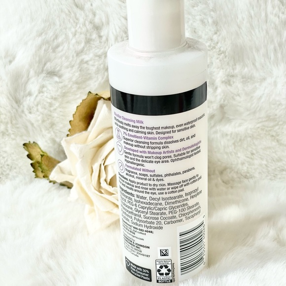 NWT NEUTROGENA MAKE UP MELTING MICELLAR CLEANSING MILK 7% Emollient Vita complex - Picture 2 of 4